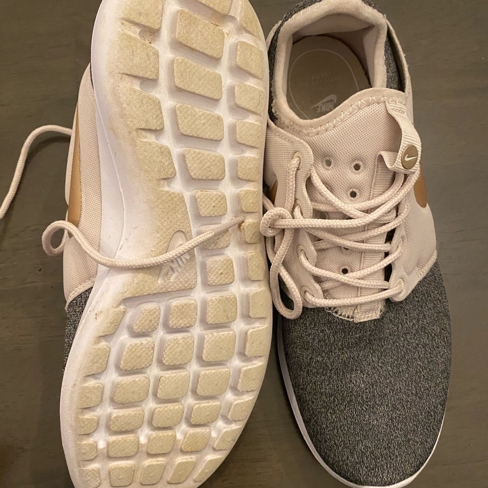Women’s Nikes